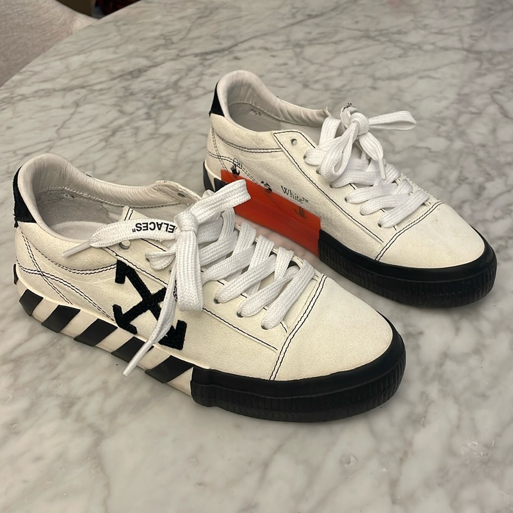 Off-White Sneakers